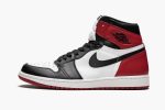 Air Jordan 1 Retro High OG 'Black Toe' 2016