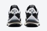 sacai x Nike VaporWaffle 'Black White' - Image 5