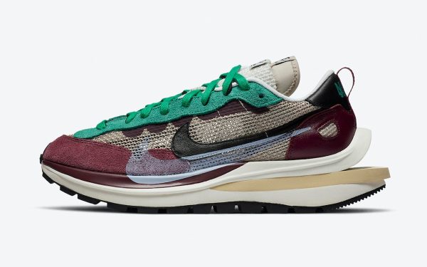 sacai x Nike VaporWaffle SP 'Villain Red'