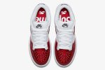 Supreme x Nike Dunk SB Low 'Varsity Red' - Image 4