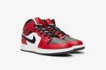 Air Jordan 1 Mid GS 'Chicago Black Toe' - Image 3