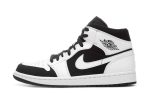 Air Jordan 1 Retro Mid 'Tuxedo'