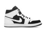 Air Jordan 1 Retro Mid 'Tuxedo' - Image 2
