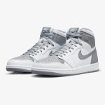 Air Jordan 1 Retro High OG 'Stealth' - Image 3