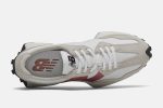 Wmns New Balance 327 'Light Grey Rose' - Image 4