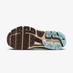 Wmns Nike Zoom Vomero 5 'Earth Fossil' - Image 6