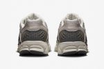 Wmns Nike Air Zoom Vomero 5 'Cobblestone' - Image 5