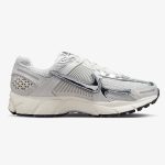 Wmns Nike Air Zoom Vomero 5 'Photon Dust Metallic Silver' - Image 2