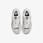 Wmns Nike Air Zoom Vomero 5 'Photon Dust Metallic Silver' - Image 4