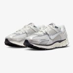 Wmns Nike Air Zoom Vomero 5 'Photon Dust Metallic Silver' - Image 3