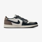 Air Jordan 1 Retro Low OG 'Mocha' - Image 2