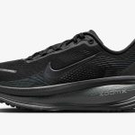 Nike Vomero 18 'Triple Black'