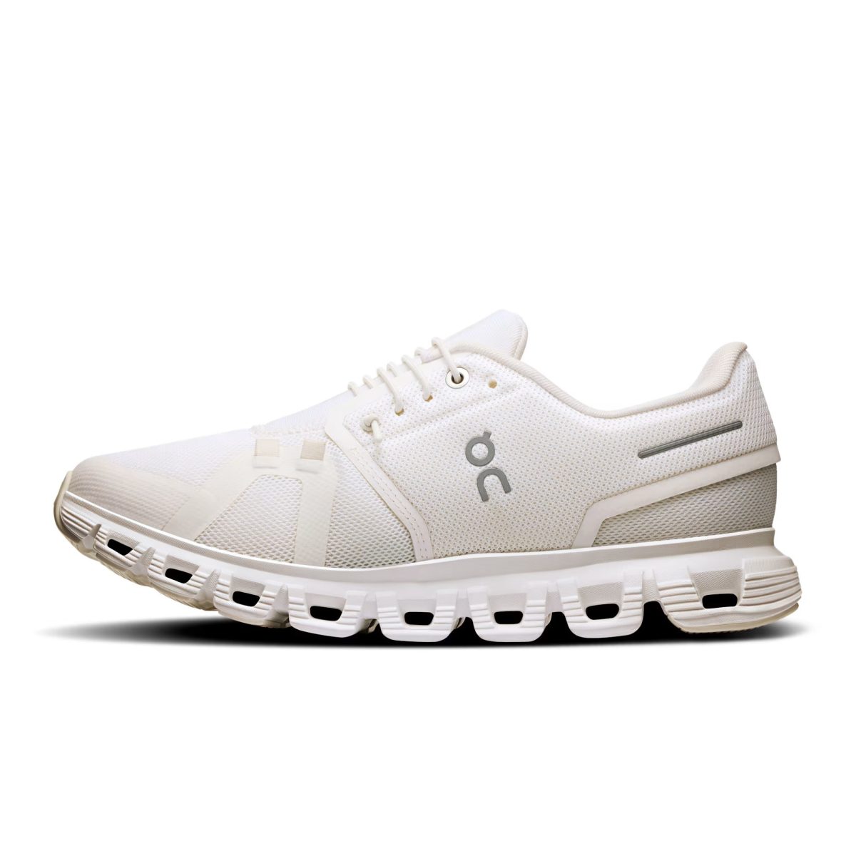 ezgif-8b9b795b6acf92 ON Wmns Cloud 6 'Triple White' - Image 1