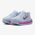 women’s nike running shoes - Side product view