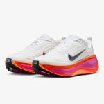 white fire pink vomero - Side product view