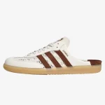 Women's Samba mule sneaker in Off White and Preloved Brown with a backless profile and gum sole