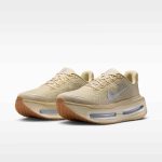neutral nike vomero - Side product view